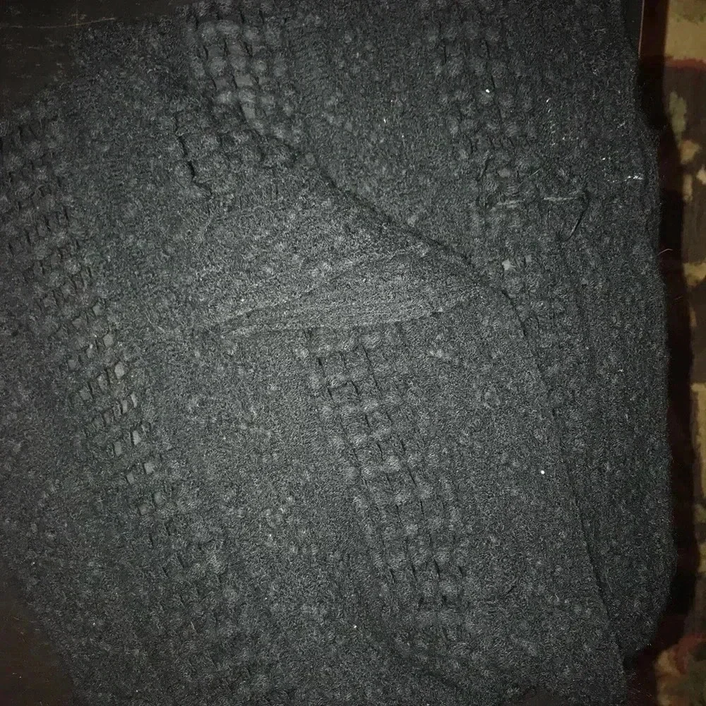 🧾 Black Infinity Scarf